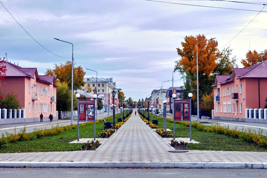 Североуральск ивдель. Город Ивдель Свердловской области. Город Североуральск. Североуральск Свердловская. Г. Североуральск, Свердловская обл..