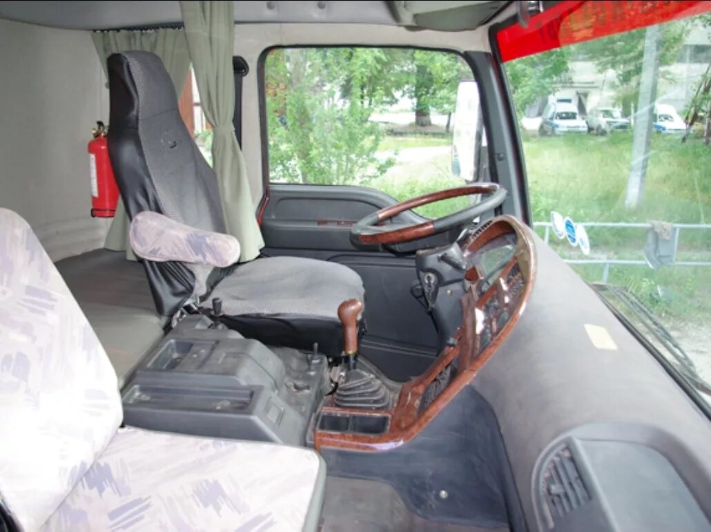 Foton 1093 салон. Foton auman est a h5. Фотон тюнинг. Foton auman 2022 салон. Грузовик foton bj 1093.