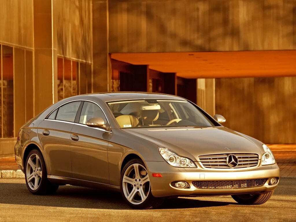 Mercedes cls c219. Mercedes-benz cls-class. мерседес бенц cls. мерседес cls 500. mercedes-benz cls 500 2004.