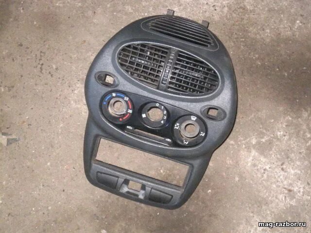 Воздушные дефлекторы т300 купить. Рамка магнитолы кашкай j10. Nissan 68260-vd510. Nissan x-trail t31 рамка магнитолы. Skoda octavia a5 рамка 2дин.