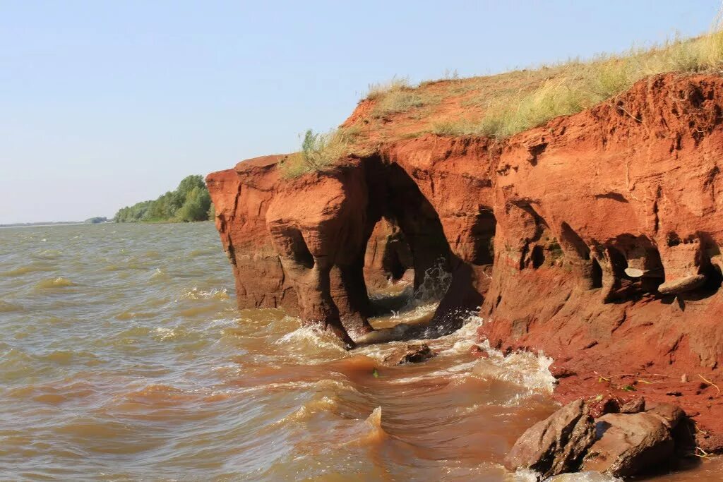 Красная Круча Оренбургская область. Красная Круча Илекский район. Красная Круча памятник в Оренбургской области. Димитровское водохранилище красная Круча.