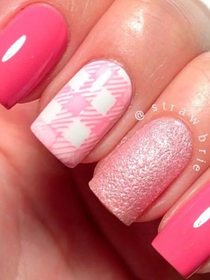 Розовый маникюр. Розовые ногти. Р̸о̸з̸о̸в̸ы̸й̸ м̸а̸н̸и̸к̸. Розовые гелевые ногти. Белым розовым лаком