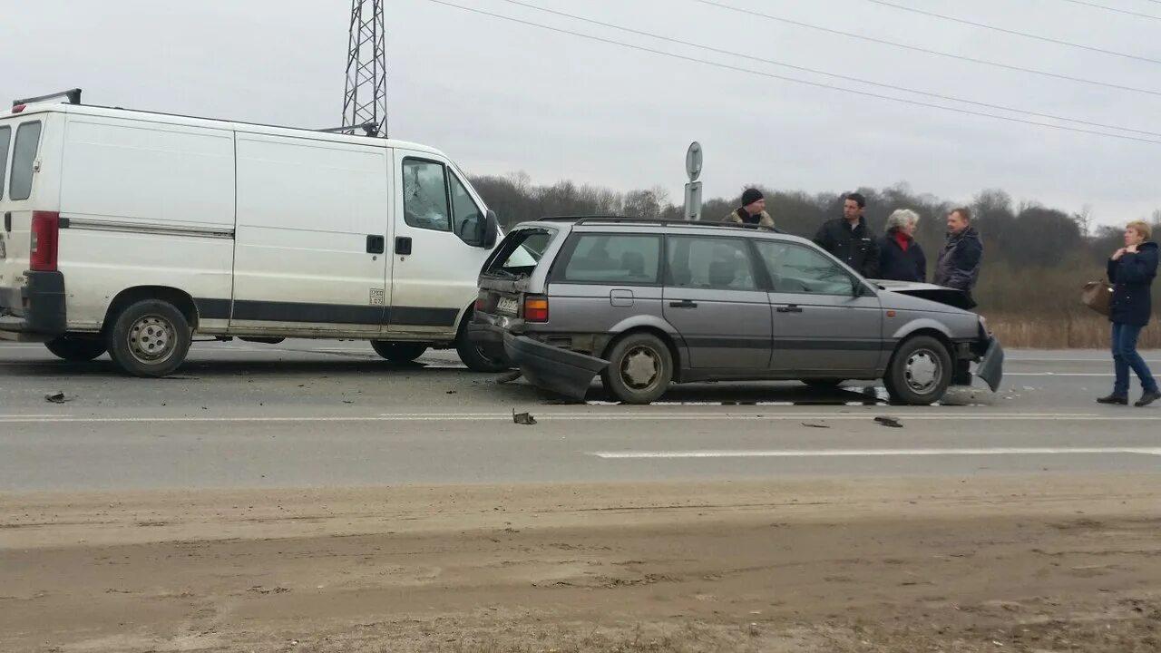 Клопс Калининград последние. ДТП на окружной Калининград сегодня. Клопс Калининград происшествие сегодня авария на окружной. Авария в Калининграде сегодня на окружной.