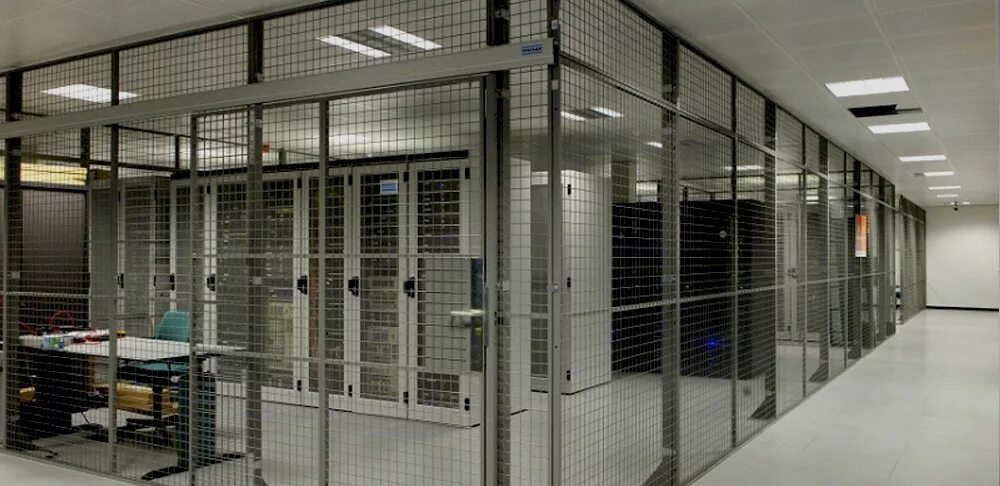 металлическая перегородка для зонирования. сетка помещения. сетка помещения. сетка для рисования перспективы комнаты. сетка перегородка.