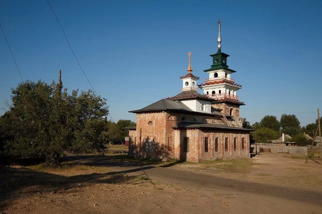 Хошеутовский хурул Астрахань. Хурул в селе речное. Калмыцкий хурул в селе речное. Хошеутовский хурул