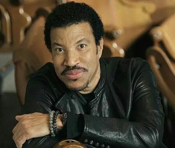 Лайонел Ричи. Lionel Richie фото. Лайонел Ричи молодой. Лайонел Ричи в молодости.