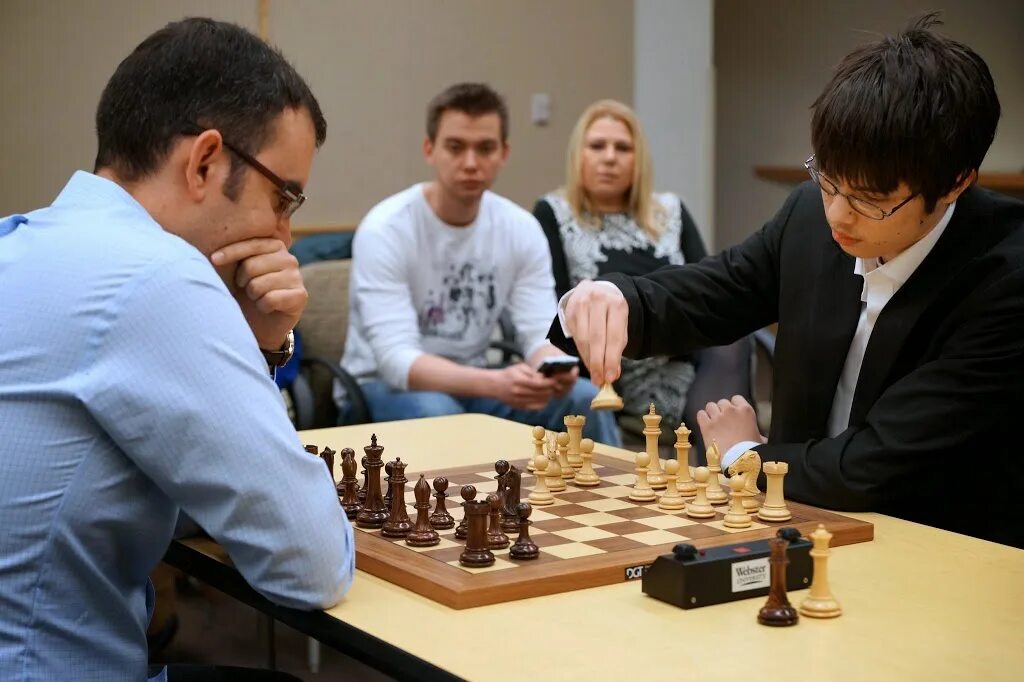 We like playing chess. Франсиско ТРОИС. Домингес шахматист.