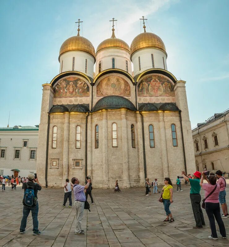 благовещенский собор московского кремля. успенский собор кремля в москве. благовещенский собор на соборной площади кремля. богоявленский собор московского кремля. москва.