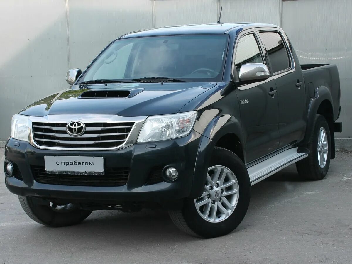 Куплю тойота хайлюкс цена. Toyota Hilux 2014. Тойота Хайлюкс пикап 2014. Toyota Hilux 2012 2.4. Тойота Хайлюкс 2014 серый.