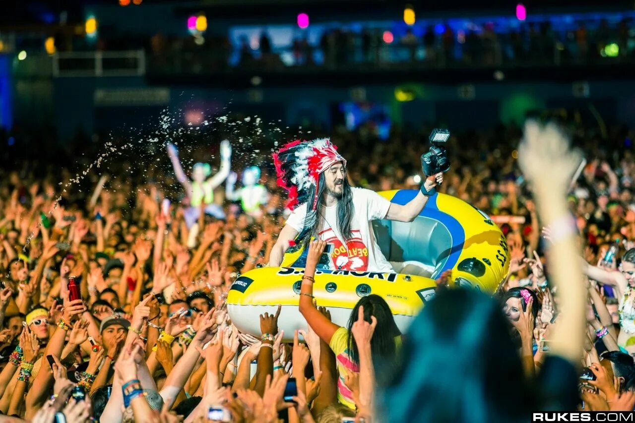 Шаманка монголия. Монгольский рейв. Рейв фестиваль. Rave on. Дети рейв тверь.