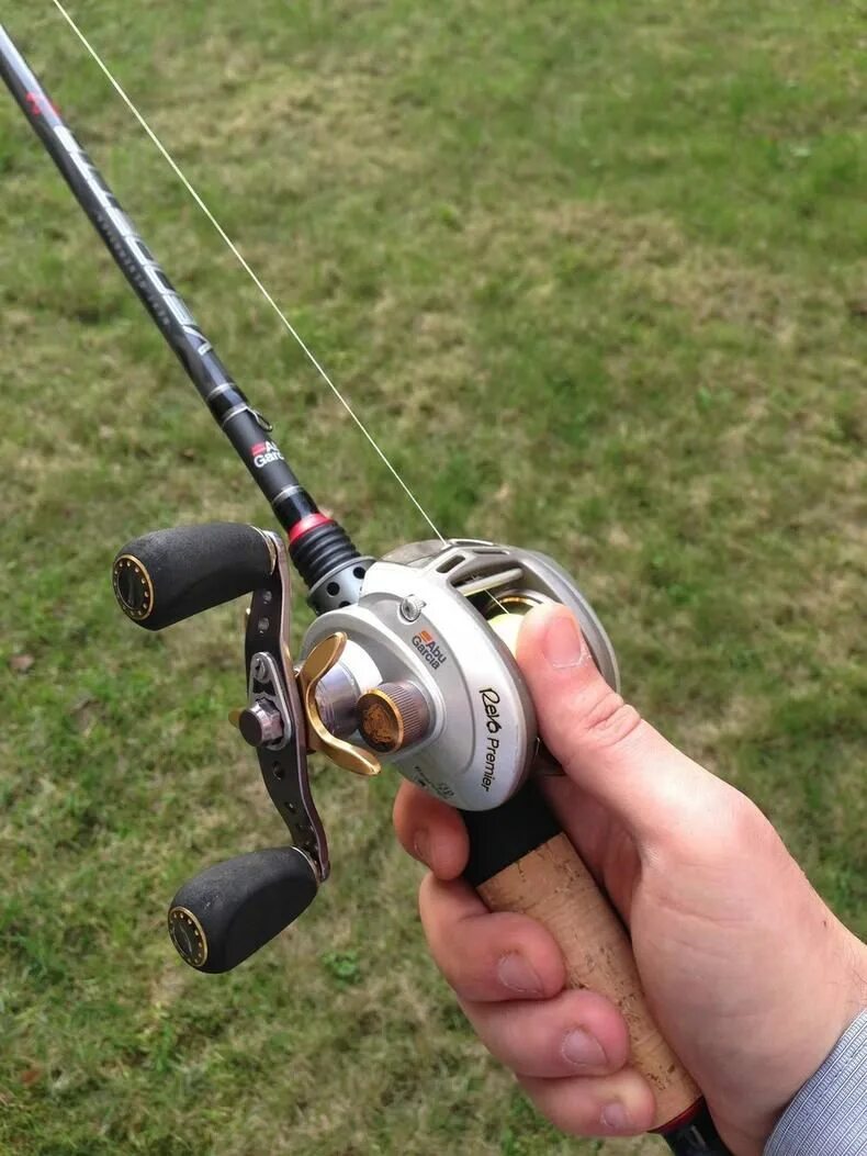 Как пользоваться катушкой для рыбалки. Baitcasting reel mx200. angler 21 удочка зимняя с мультипликаторной катушкой. мультипликаторная катушка для спиннинга. кастинговая катушка.
