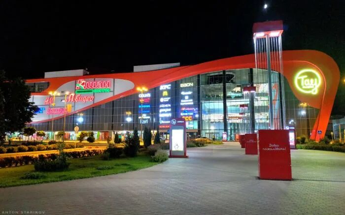 торговый центр саратов 2 садовая. рынок славянский третья дачная саратов.