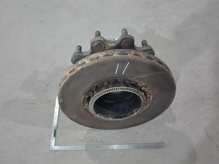 Ступица даф задняя. Ступица даф 105 задняя. Ступица даф 105 задняя. 1812161 сальник. Ступица daf 105.