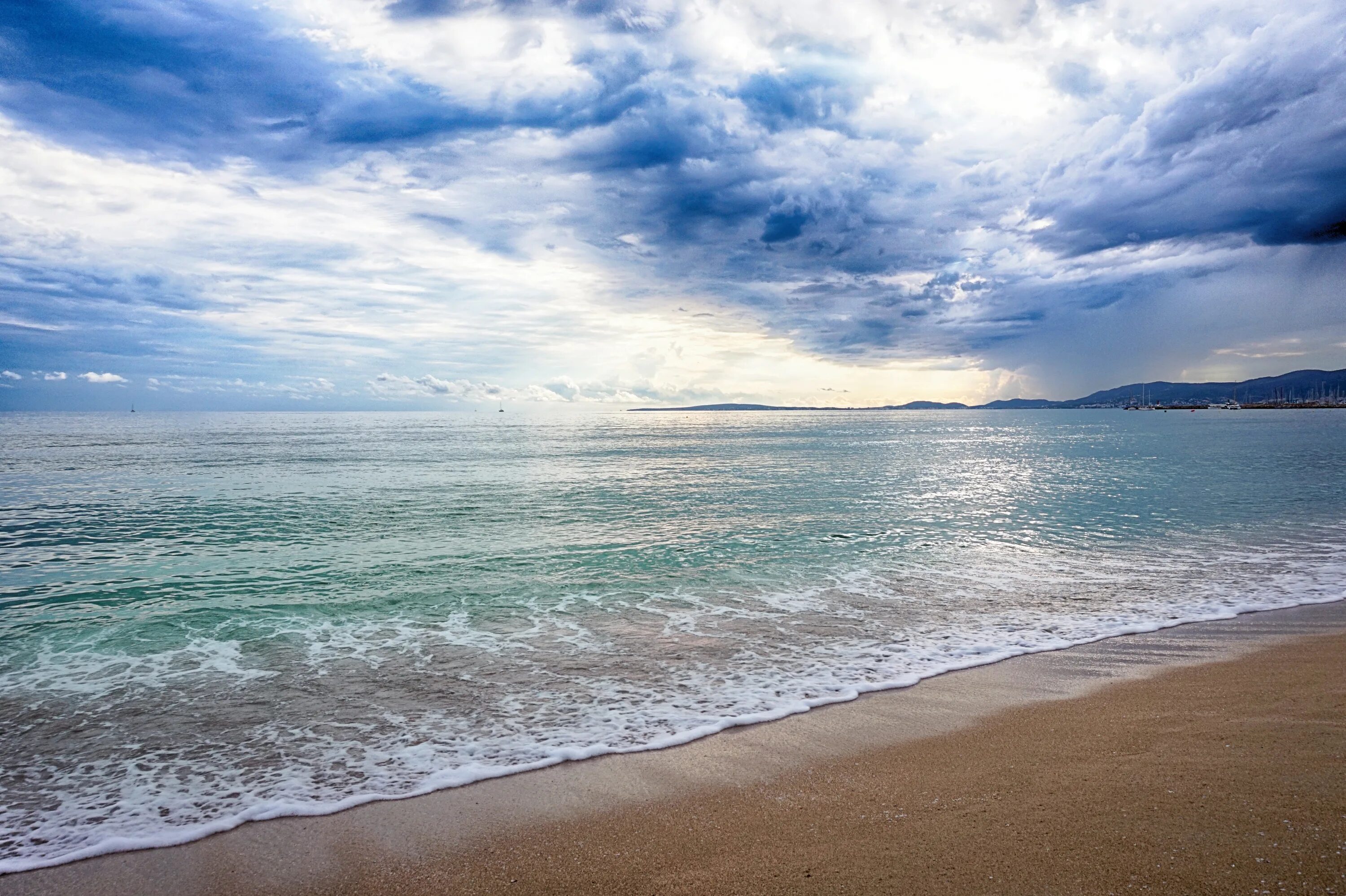 Спокойное фото. Морской Прибой Анапа. Лазурное черное море. Море пляж. Берег моря.