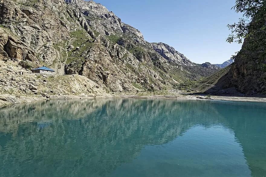Озеро без воды горы без камня. Семь озер Таджикистан. Душанбе озеро Пенджикент. Озеро Хафткул Таджикистан. Семь озер Пенджикент.