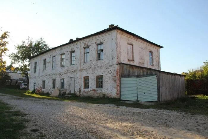 Улица чехова дом 27а город белев. Дом протасовых белев. Дом в белеве. Дом в белеве. Недвижимость в белеве тульской области.