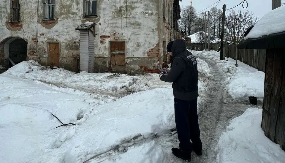 Пожар в Приволжске Ивановской области сегодня. Пожар в Приволжске Ивановской области Шагова. Пожар в Приволжске Ивановской области 22-23 декабря 2022. Пожар город Приволжск 23. Трагедия в ивановской области