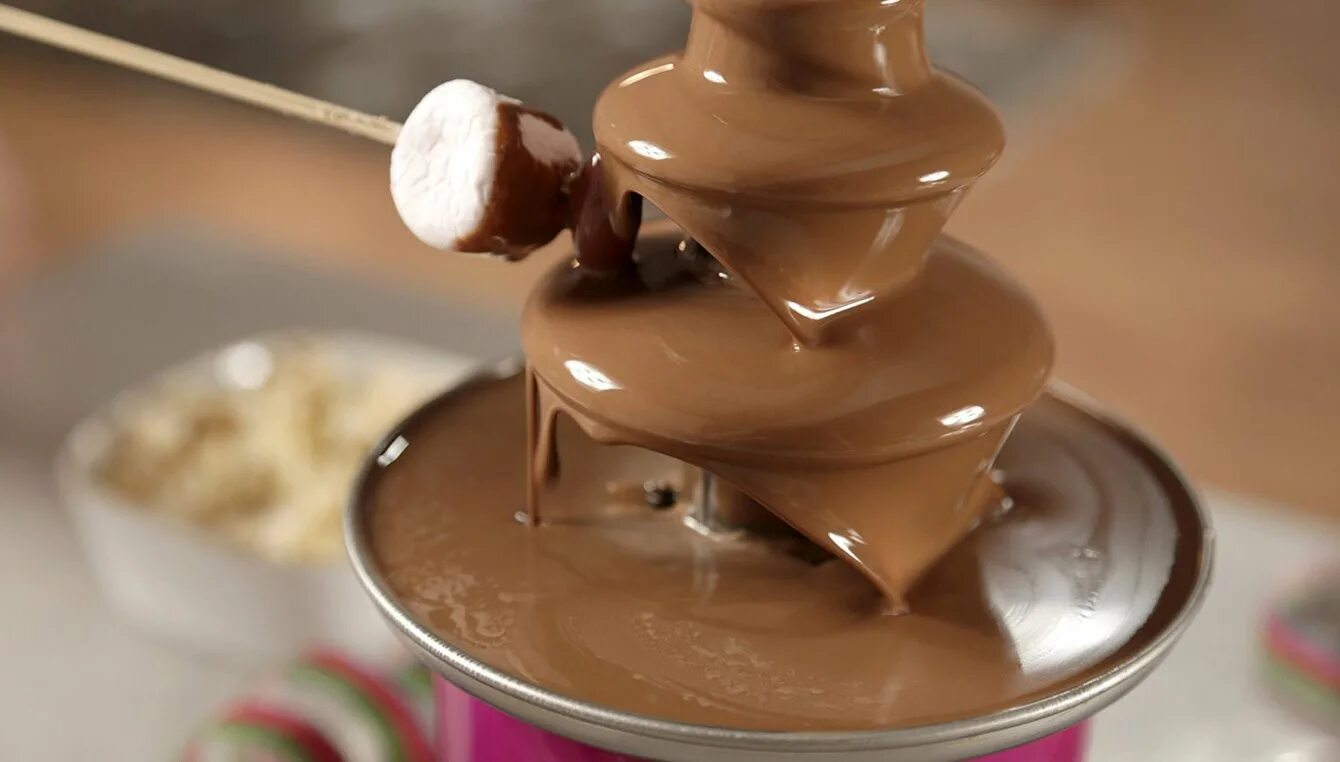 Шоколадный фонтан как пользоваться. Шоколадный фонтан. chocolate fountain. шоколадный фонтан smile chf 1260. шоколадный фонтан keya chocolate fondue fountain 3 яруса. маршмеллоу для шоколадного фонтана.