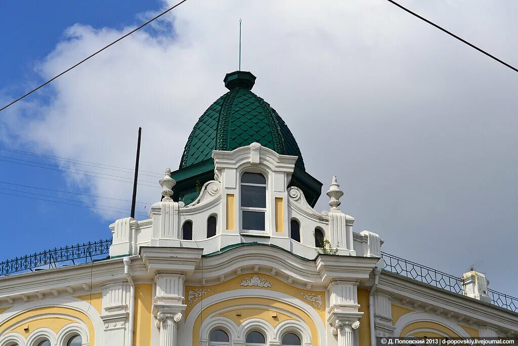 архитектор омска. торговый дом любинский. любинский проспект омск стиль зданий. архитектор омска. памятник архитектуры в омске здание.