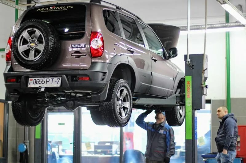 Ремонт шевроле нива своими руками видео Установка лифт комплекта Chevrolet Niva, 1,7 л, 2003 года тюнинг DRIVE2