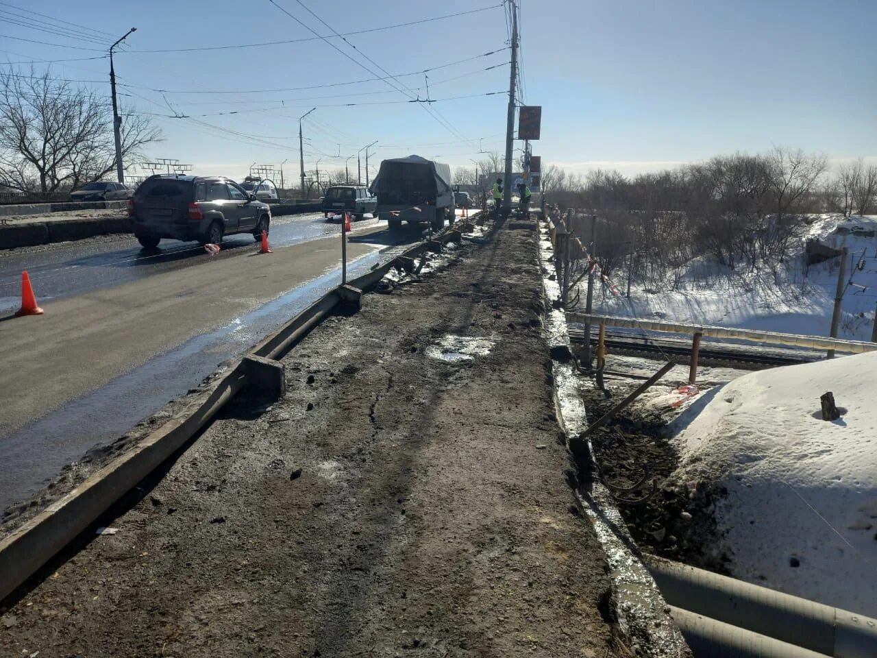 Новости 24.03 2024 г. Реконструкция моста Саратов. Мост через железную дорогу. Автомобильный мост. Путепровод конструкция.