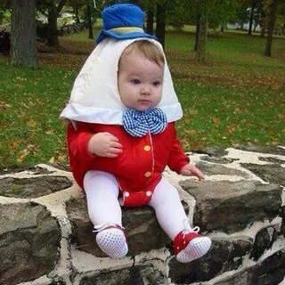 Смешно одетые дети