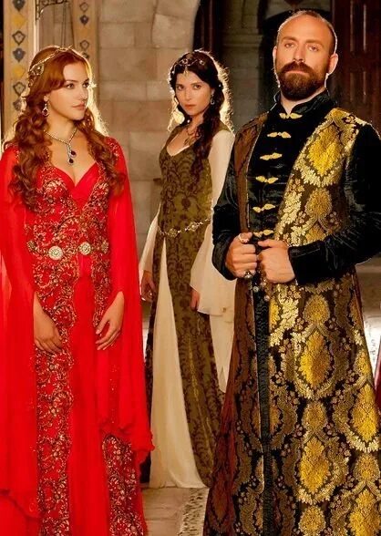 Сколько жен у султана. Хюррем в гареме.