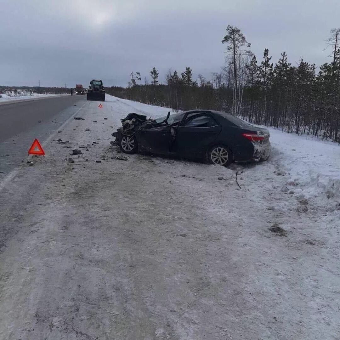 Авария сегодня сургут когалым. Авария на трассе Сургут Когалым. ДТП трасса Сургут Когалым.