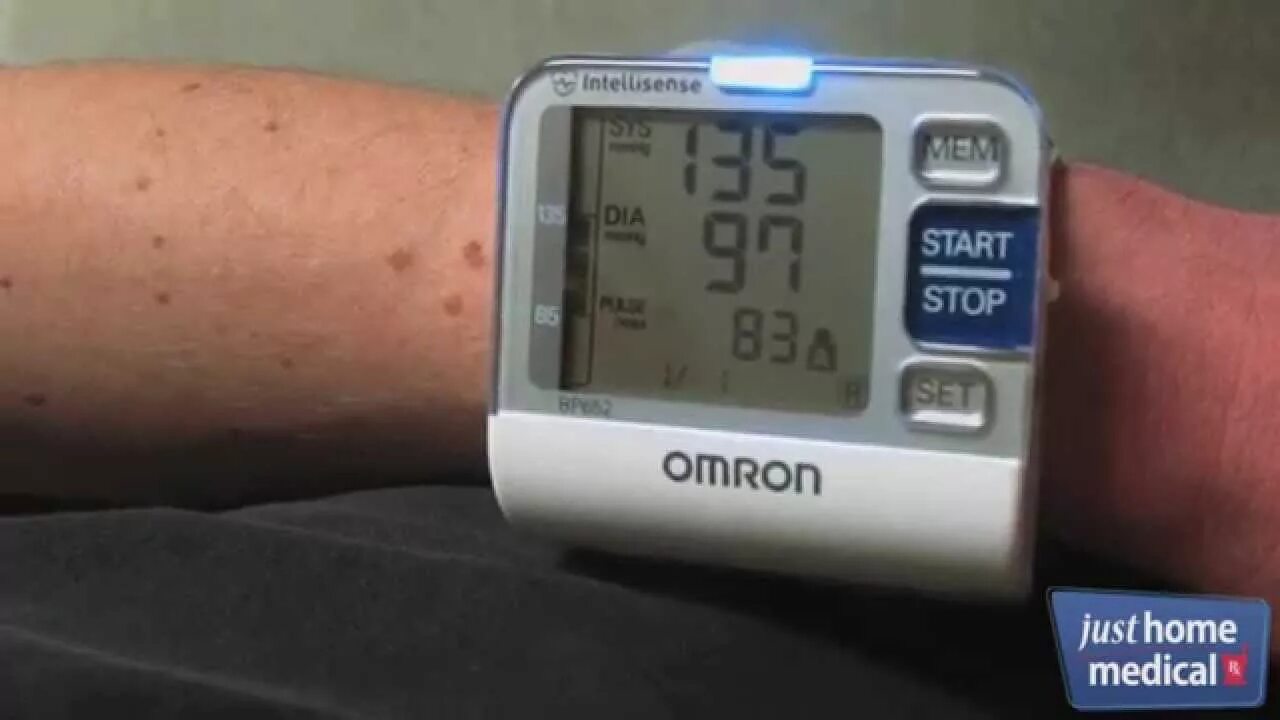 Omron b1. Omron bp652 7 series. омрон вр 6350 тонометр на запястье. омрон 7 серия. omron bp652 описание.