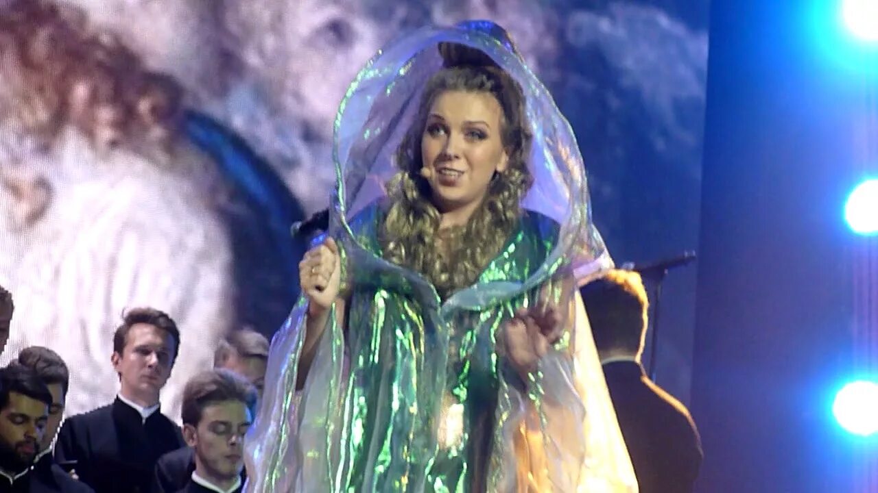 Феодулова паломничество на русском языке слушать. Паломничество светлана феодулова и хор мда. Объединенный хор фестиваль надежда грэм. Светлана феодулова певица. Паломничество светлана феодулова и хор мда.