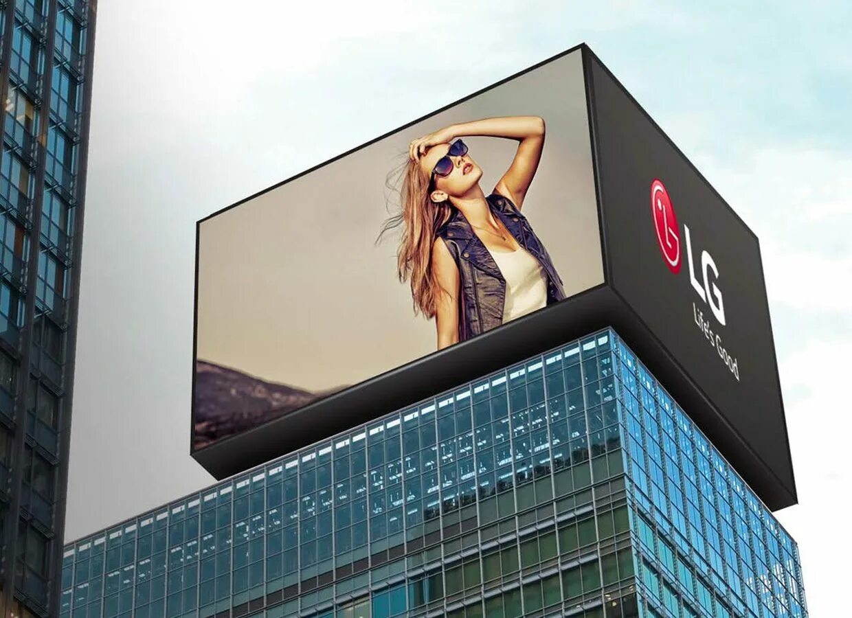 Борды для размещения рекламы. Реклама баннер. Ситиборд наружная реклама. Баннер на крыше здания. Led экран.