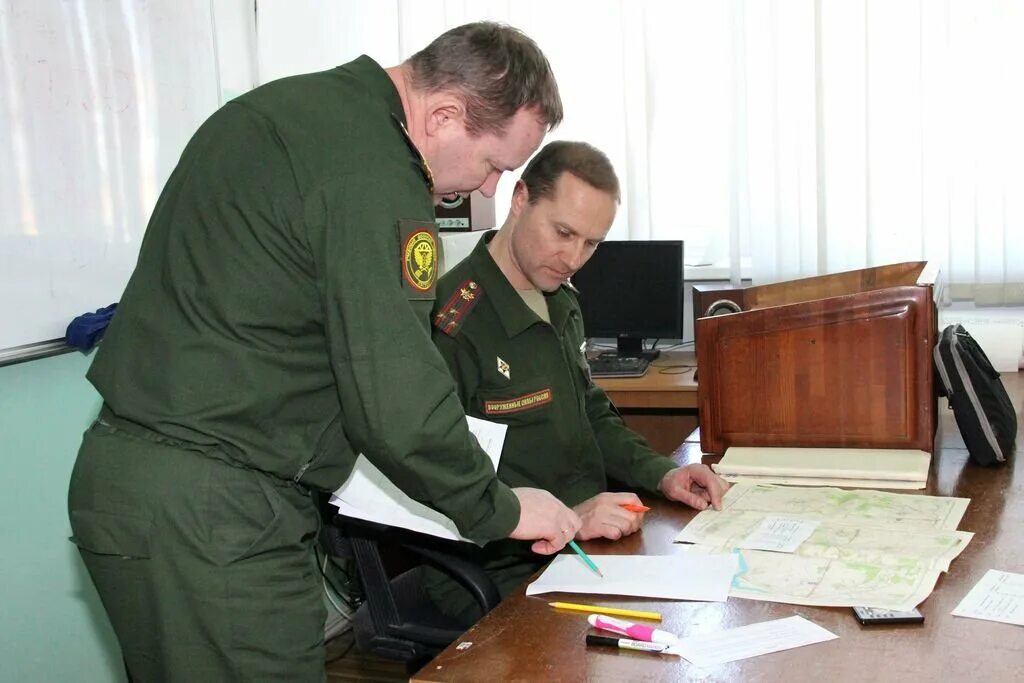 Переподготовка увольняемых в запас. Военные документы. Документы военнослужащего. Военные исследования. Труд военнослужащих.