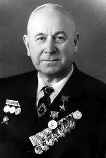 Директор машиностроительного завода