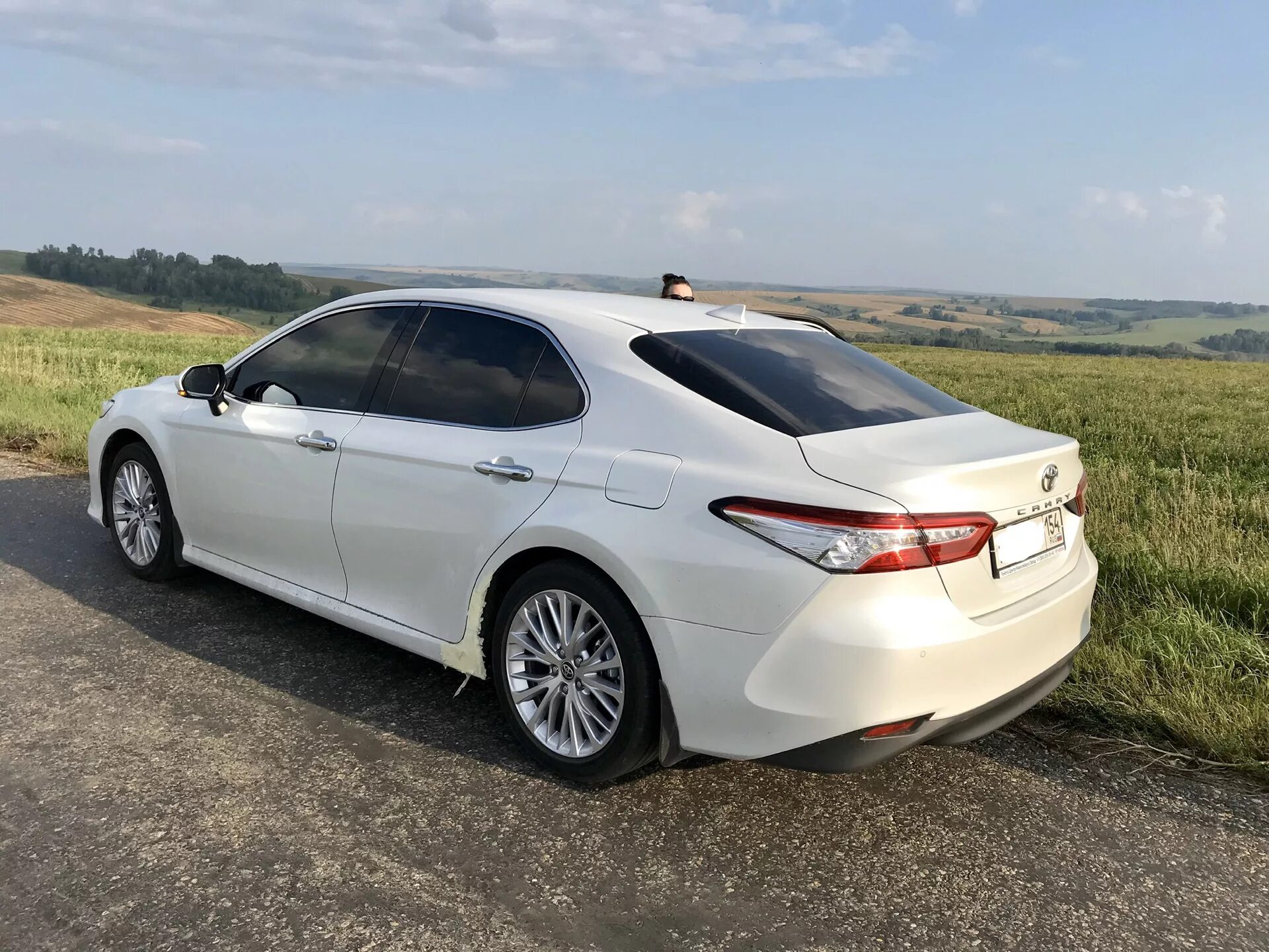 Камри 70 видео. Toyota camry xv70. toyota camry v70. тойота камри 70 кузов. тойота камри 70 кузов белая.