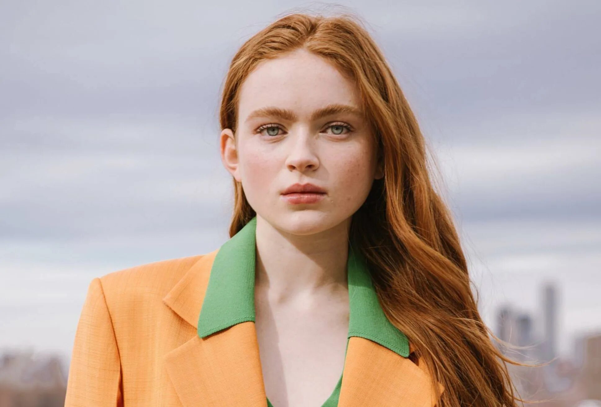 Ида корр let me think about it. Лет ми синк. Лет ми синк. Сэди синк фотосессия в белье. Лет ми синк.