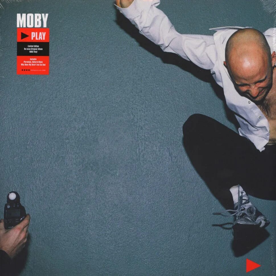 Moby альбомы. Moby Play 1999. Moby 18.