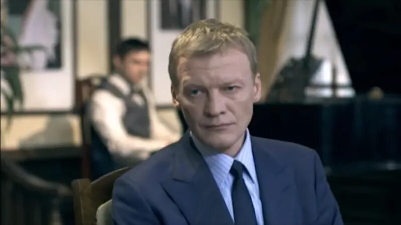 Снегов кодекс агента 1. Снегов кодекс агента 1. Агент 2013 серебряков. Агент зед люди в черном. Пирс броснан агент 007.