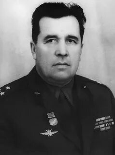 Родился 1955