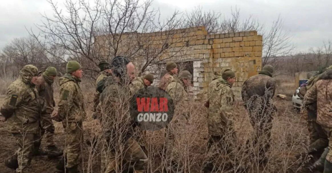 Плен клещеевка. Военные ДНР Волноваха. Пленные ВСУ на Донбассе 2022. Пленные украинские войска. Украина украинские военные сдавшиеся в плен.