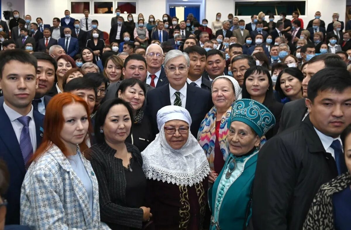 Казахстан абайская область семей новости последние. Президент казахстана 2022. семей казахстан. женщины казахстана. президент казахстана женщина.