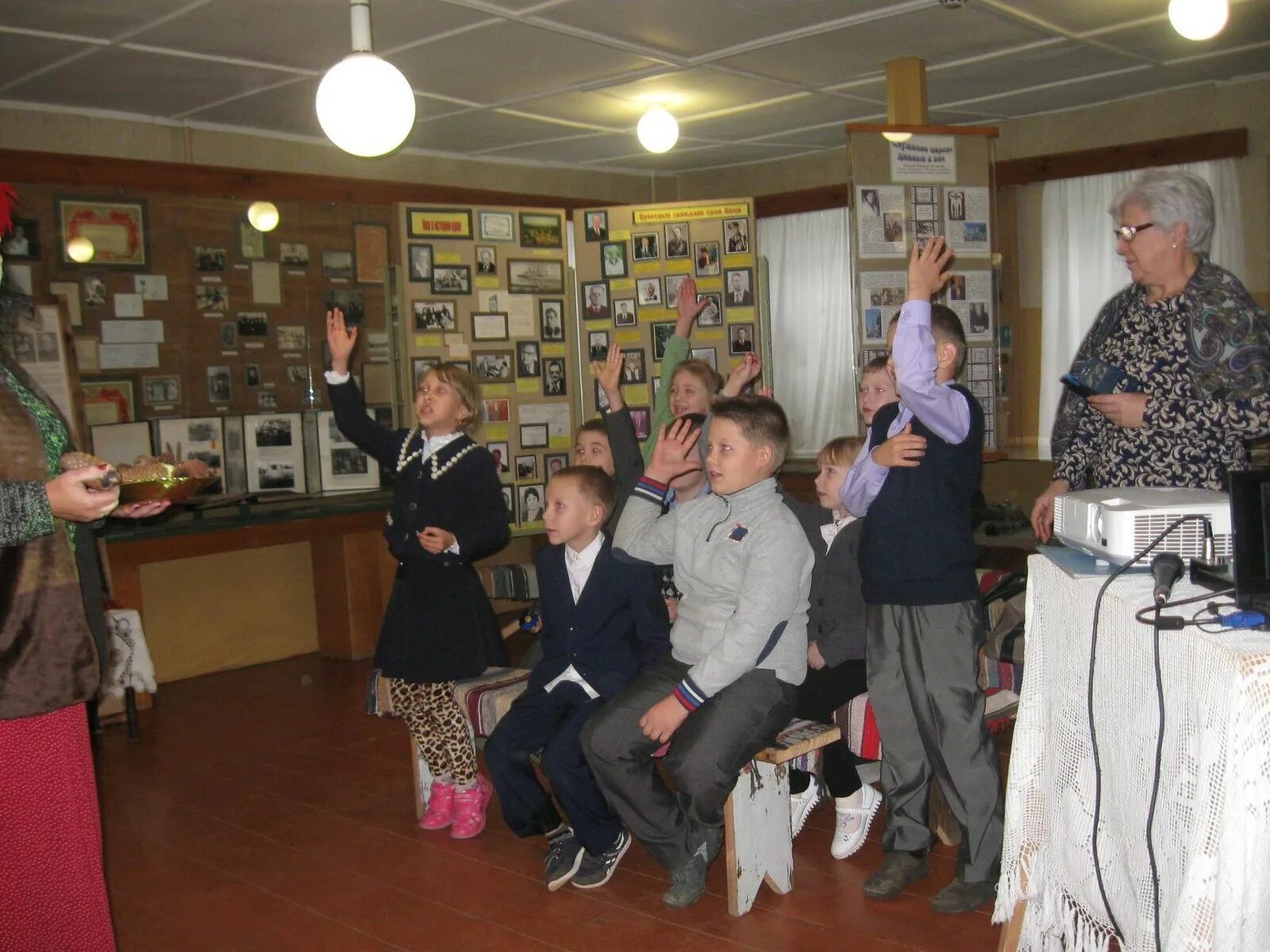 школьный исторический музей. музей 9ой роты. школа 9 музей. школьный краеведческий музей. музей кайманова в нижнекамске.