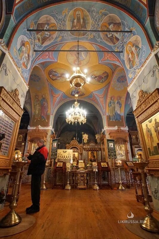 леонид викарий калужской епархии. собор святого пророка иоанна предтечи. храм иоанна предтечи калуга священники 2022. храм иоанна предтечи калуга регент. сайт храма предтечи калуга.