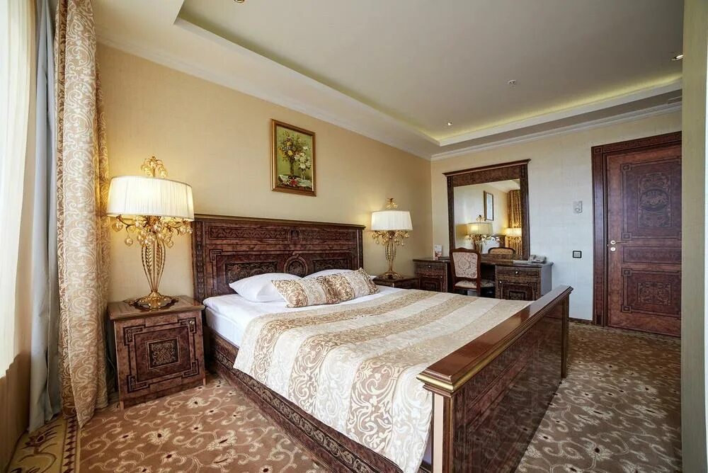 отель иоанн васильевич ярославль. уча ресторан ярославль. гостиница святой георгий ярославль. Royal hotel spa wellness 4 ярославль. пансионат ярославль красные ткачи.