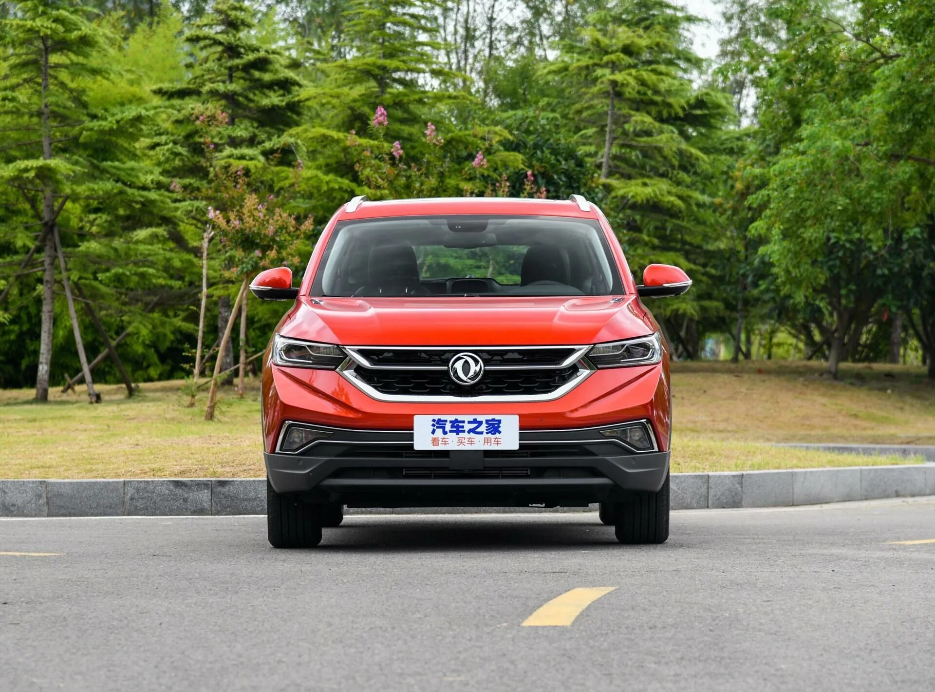 Dongfeng. Dongfeng ax3. Dongfeng ax7 2018. Dongfeng ax7 2019. DFM ax7.