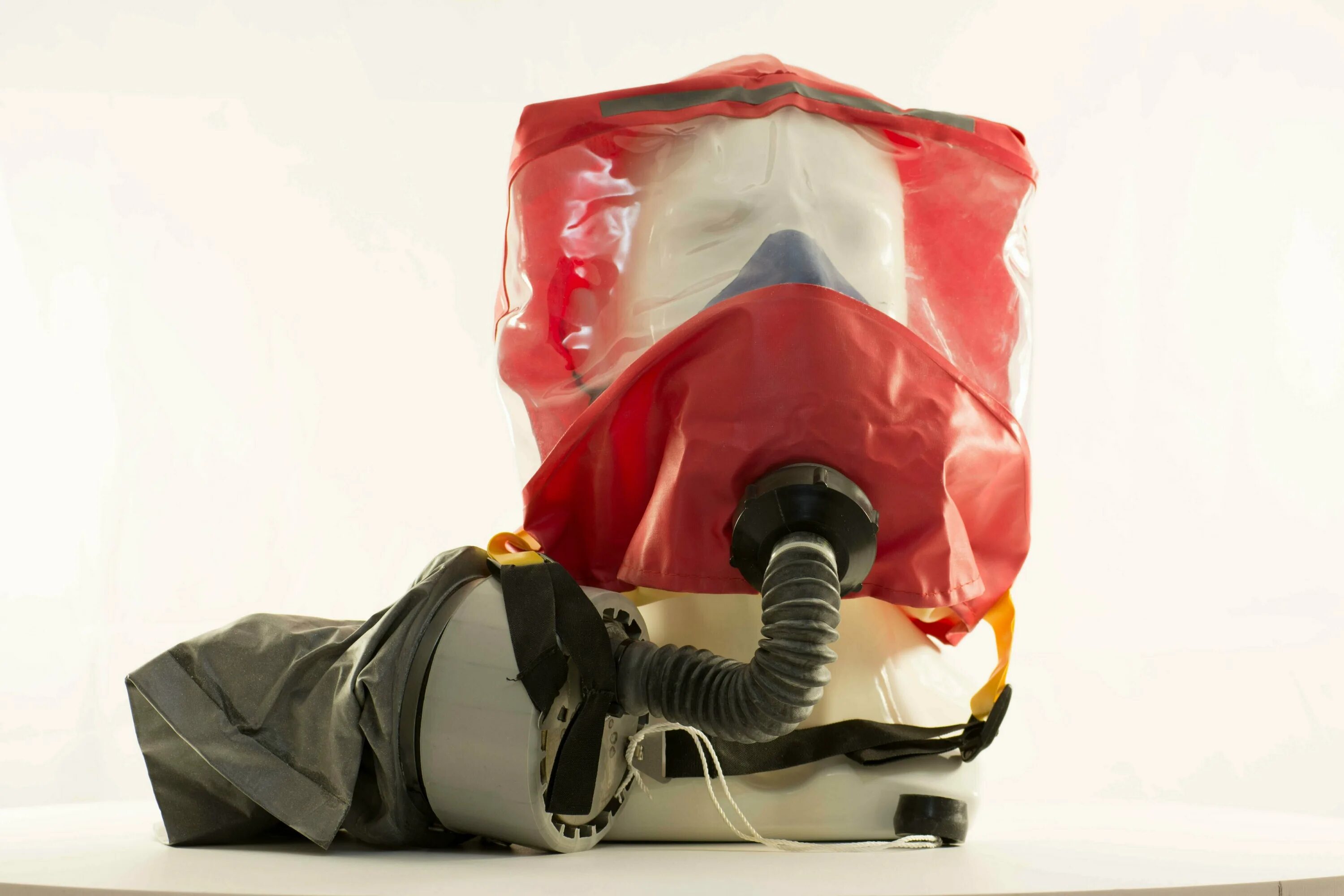 самоспасатель горный. самоспасатель спи-20. спи-20м самоспасатель изолирующий. самоспасатель пожарный изолирующий спи-25 м. самоспасатели изолирующие спи-20.