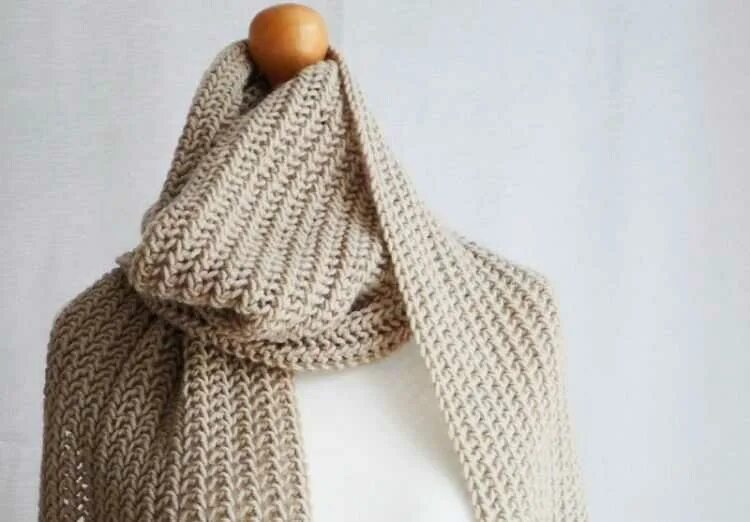 Вязаные шарфы. Простой шарф. Вязаные шарфы. Простой шарф. Вязаный шарф спицами.