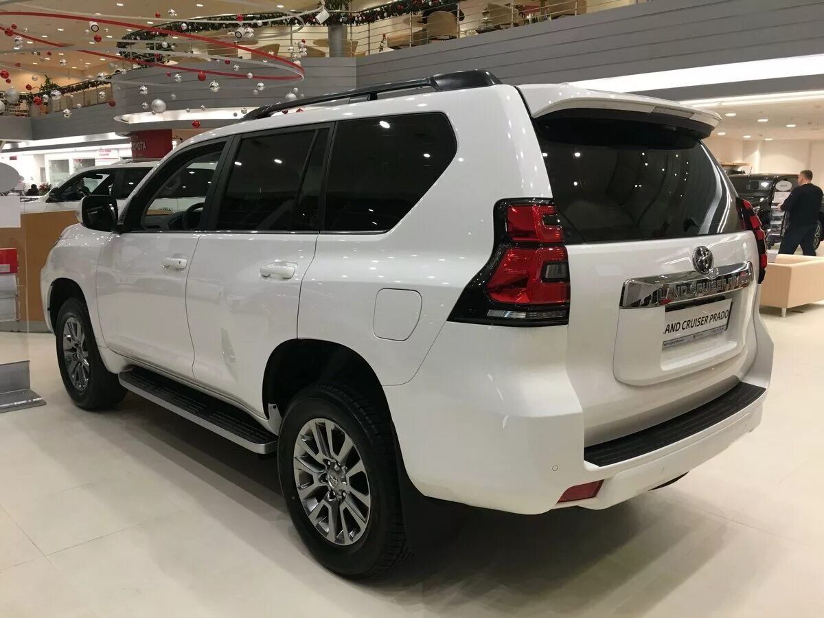 Куплю прадо 2019 года. Toyota Land Cruiser Prado 2020. Toyota Land Cruiser Prado 2019. Тойота ленд Крузер Прадо 150 2020. Toyota Land Cruiser Prado 2019 белый.