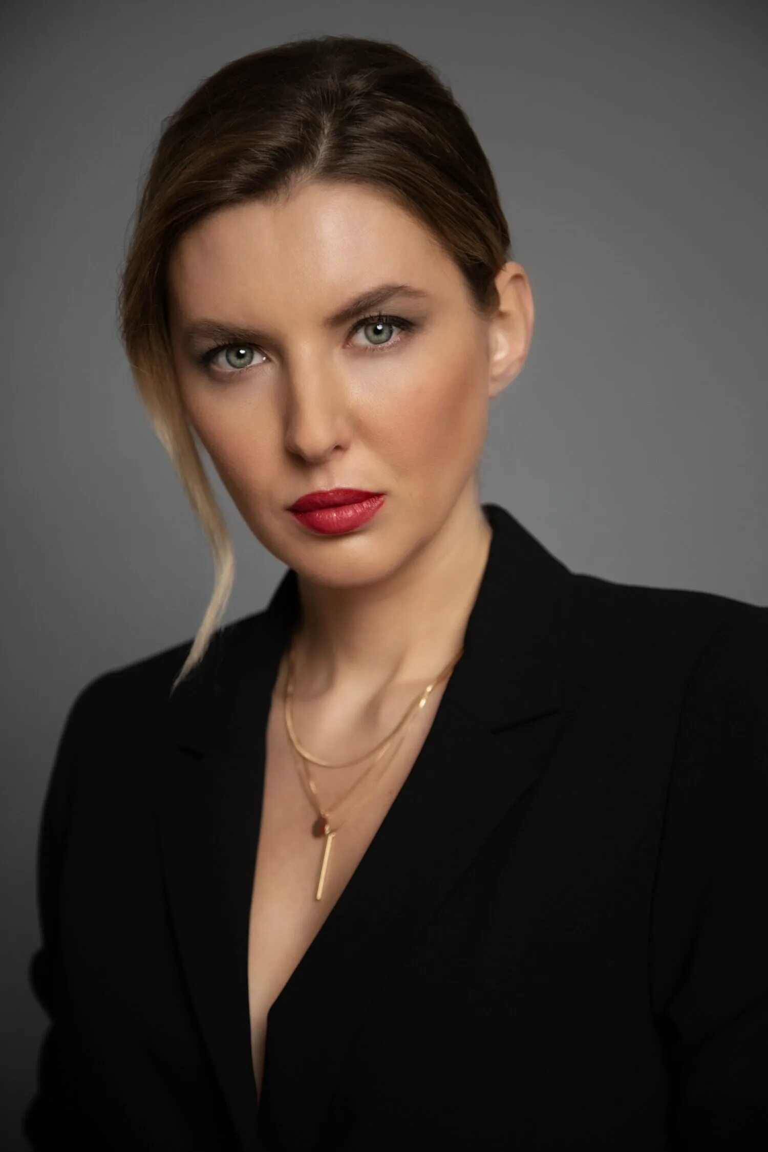 Л феоктистова. Алиса феоктистова. алиса феоктистова актриса. алиса золоткова актриса.
