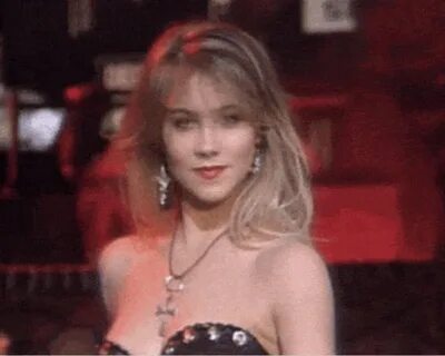Slideshow kelly bundy costume.