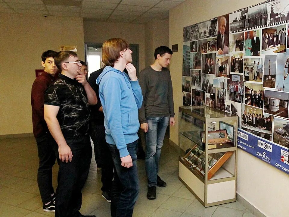 Техникум машиностроения и информационных технологий стмиит. Сарапульский техникум информационных технологий. Сарапульский авиационный техникум. Сарапульский техникум машиностроения. Сарапульский авиационный техникум.